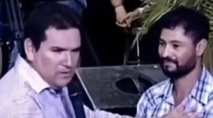 Pastor en Honduras pide la Escritura de la Casa a un fiel: “Yo oré por ti”